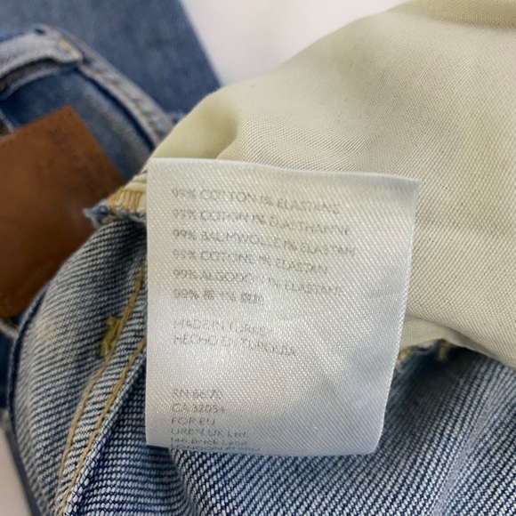 Free People NWT We The Free Women 24 Light Wash Blue Skinny Leg Jeans Distressed - Picture 10 of 11